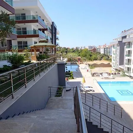 Appartement Peaceful Riverside Retreat 10-min Walk To Beach, Steps From National Park In